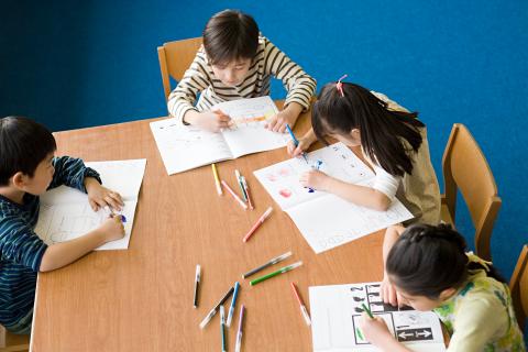 스마트한 세상 속에서도 인류의 지능지수는 여전히 관심대상이다. 과학기술의 발달로 세상은 점차 똑똑해지고 있지만, 인류의 지능지수는 반대로 점차 하락하고 있는 것이 현실이다. 학계에서 주류를 이루었던 플린효과를 반박하는 연구가 지속적으로 발표되고 있다. ⓒ ScienceTimes