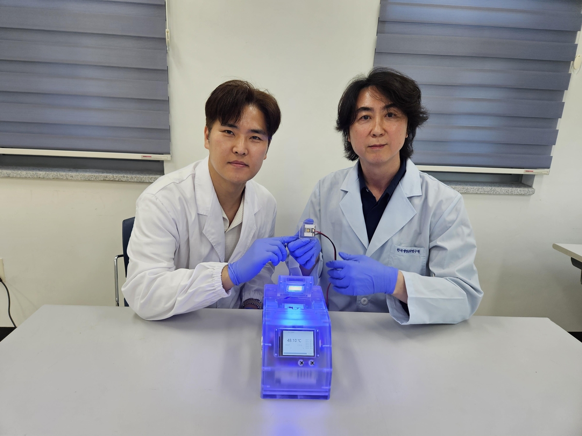 생명연·성균관대 공동 연구팀 왼쪽부터 권오석 교수·고경철 박사 ⓒ연합뉴스 제공