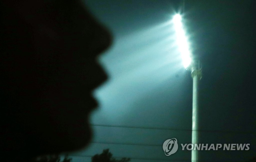 야간 빛 공해 ⓒ 연합뉴스 자료사진