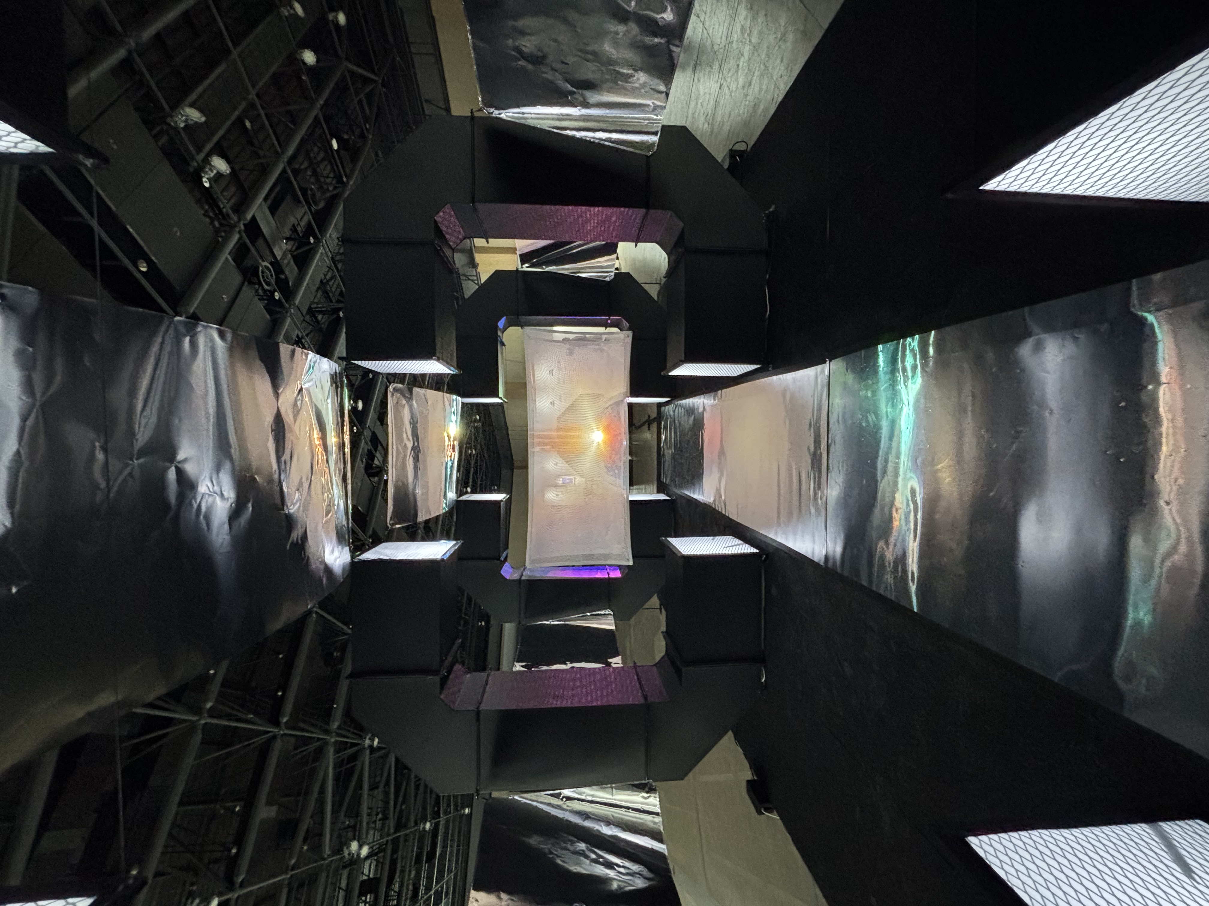 이현민 작가와 조지현 한국기초과학지원연구원 박사가 협업한 작품 ‘Chronoscanner’ Ⓒ사이언스타임즈 권예슬