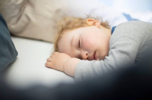 이갈이 통증이나 불편함이 있으면 밤새 평화롭게 잠들기 어렵다. ⓒ Getty Images