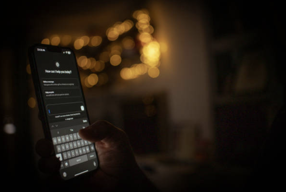 새 연구들에 따르면 LLM이 더 널리 사용됨에 따라, 이는 기존의 편향과 해악을 영속화할 뿐만 아니라 증폭시킬 수도 있다고 한다. © Getty Images