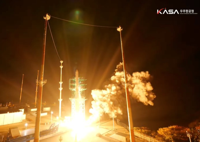 2024년 5월 출범한 우주항공청은 2026년 상반기 누리호 5차 발사를 시작으로 우리 기술로 개발한 발사체의 신뢰성을 높이고, 반복 발사 체계를 구축할 계획이다. ⓒ KASA