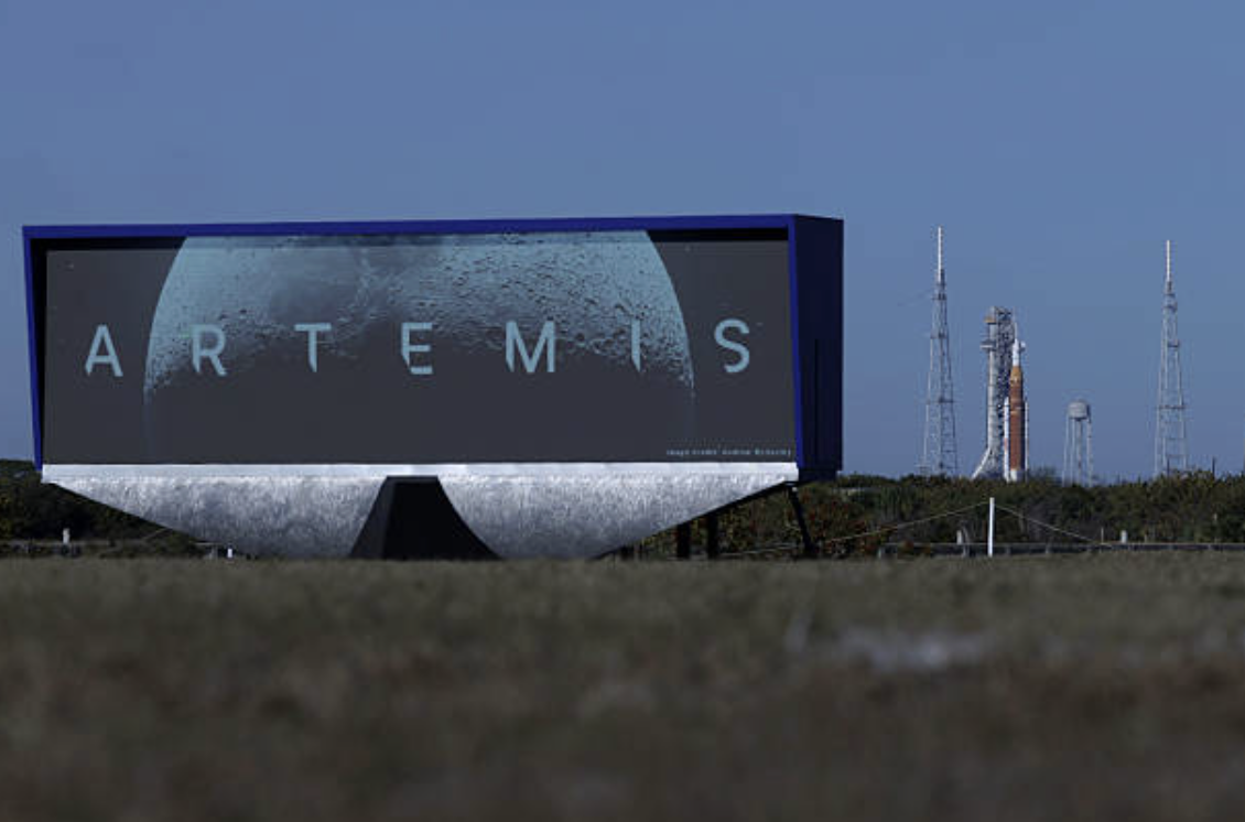 우주인들이 생활하는 오리온 캡슐은 SLS 로켓 최상단에 장착되며, 내부 가압 공간은 약 9m³로 소형버스 실내 정도의 크기이다. ©Getty Images