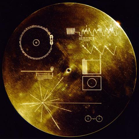 지구의 소리와 이미지를 담은 보이저 골든 레코드의 모습  ⓒ NASA/JPL