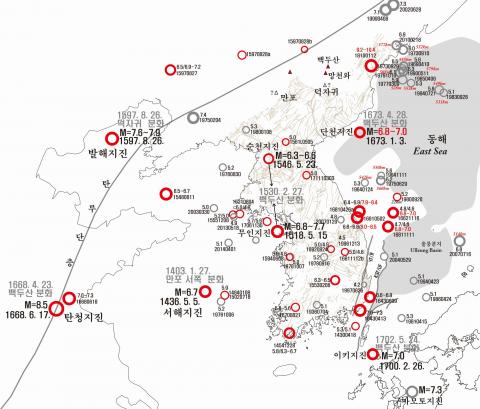 히말라야 지구조 도메인 상에서의 지진과 백두산 분화 활동을 지도 상에 표시한 그림. Ⓒ 최범영 한국지질자원연구원 책임연구원
