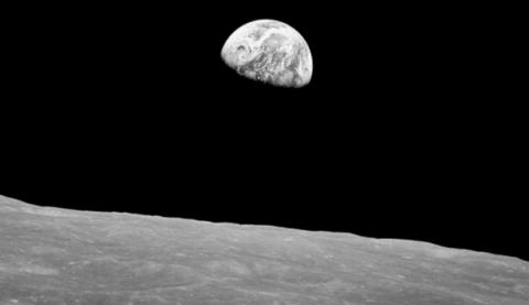 지난 1968년 달궤도에서 촬영된 지구돋이의 모습 ⓒ NASA