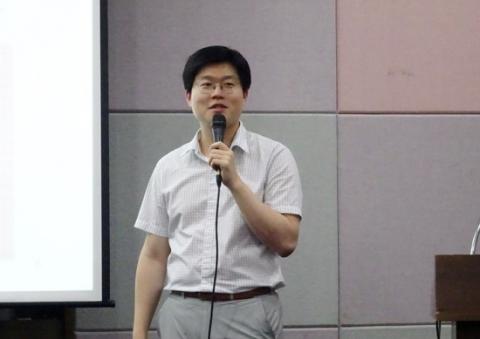 병원에서 의사로 근무하다가 삼성전자에 입사한 웰트의 강 대표는 '예방'을 목적으로 한 웨어러블 헬스케어 제품을 개발했다.