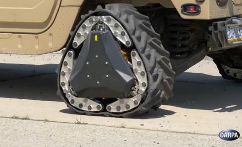 원형으로 달리던 바퀴는 지형에 따라 사각형으로 변할 수 있다 ⓒ DARPA