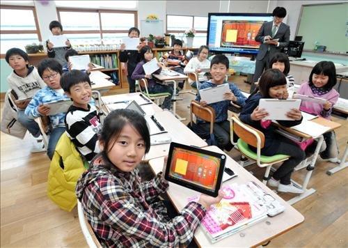 삼성전자, 완도 초등학교에 스마트스쿨 구축