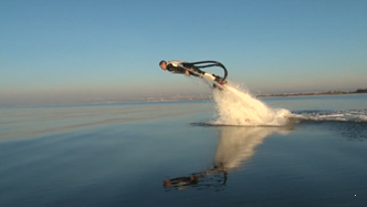 물 위를 나는 아이언맨 'Flyboard'