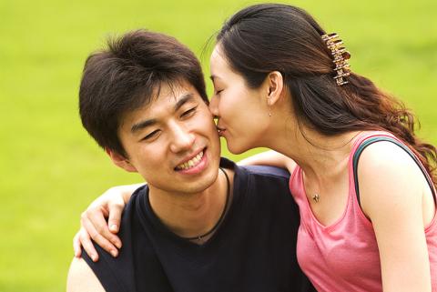 사랑에 빠진 뇌는 빛난다