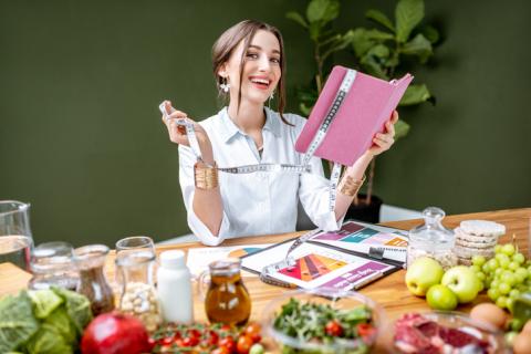 야식을 참지 못하는 진짜 이유는?