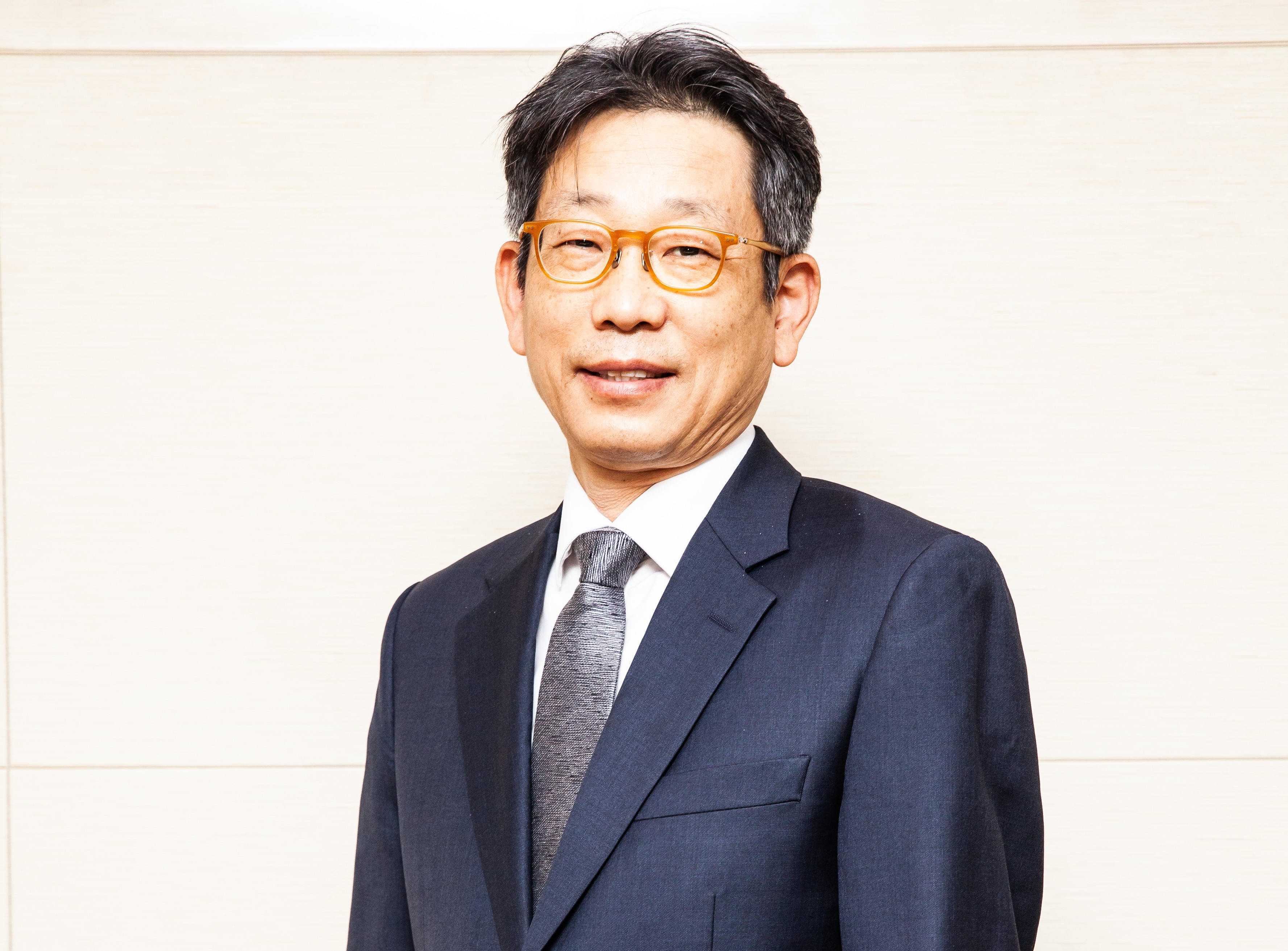 “미래 먹거리 발굴 박차…판 바꿔나가겠다”