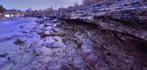 1200px-Black_River,_looking_North_at_the_Rte_3_Bridge,_NOV_15