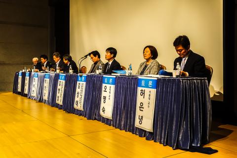 심포지엄에 참석한 과학자들은 한국 제조업이 국제적으로 위상을 확보하기 위해 기업 간의 기술을 공유하고, 기술 표준화를 앞당기며, 공유경제‧순환경제 등 외부 환경에 적극적으로 대응해나가야 한다고 주장했다. ⓒ 이강봉 / ScienceTimes