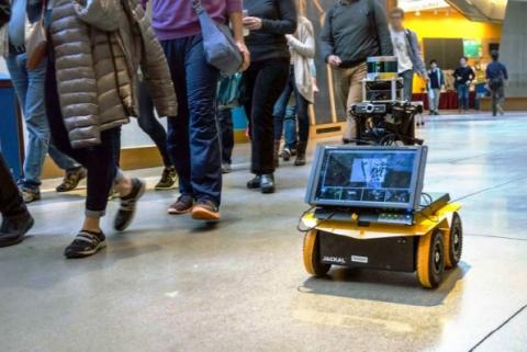 '사회적으로 인지된 내비게이션' 기술을 접목한 MIT의 로봇 보행 테스트